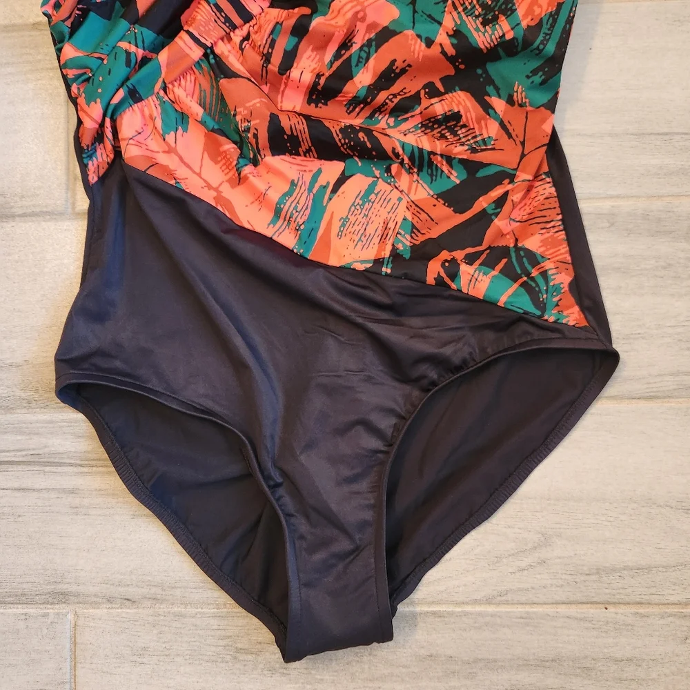 Miraclesuit swimsuit 8 black red Goddess one piece shapewear sculpting new $174